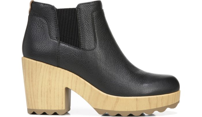 Wild About Block Heel Chelsea Boot Dr Scholl\'s Wild About Block Heel Chelsea Boot Pretas | 6z1SbSma